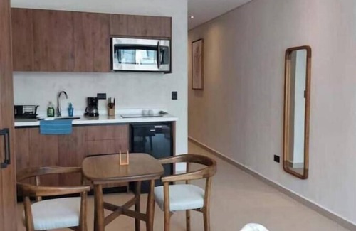 La Veleta Apartment | PH Emerald & Private Jacuzzi & Beach Club Access