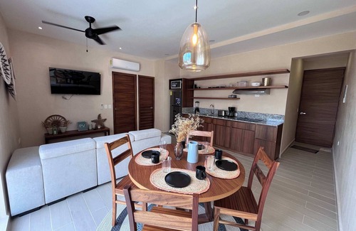 Zazil-ha Condo | Playa Paradise, Rooftop Infinity Pools, Beach Fun
