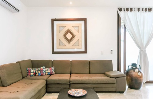 Playacar Condo | Playacar condo in complex w/a gorgeous pool lounge