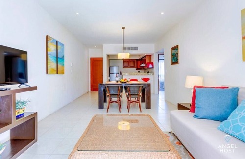 Zazil-ha Apartment | Pool, Gazebo, Parking, 2 Blocks to Beach & 5th Ave