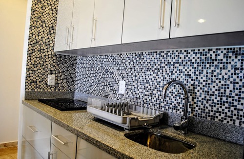 Zazil-ha Apartment | Pool Paradise Walk to Beach/Shopping best price !