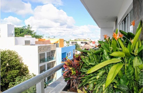 Zazil-ha Apartment | Pool Paradise Walk to Beach/Shopping Best Price!
