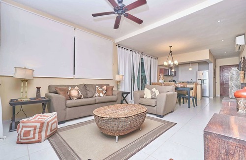 Zazil-ha Apartment | Poolside Oasis | BBQ | Steps to Beach & 5th Avenue