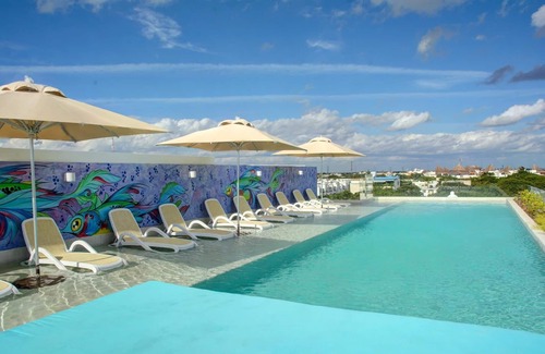 Downtown Condo | Private Roof w/Mini Pool, Fast WiFi, SmartTV, Security 24 Hours, Garage Parking