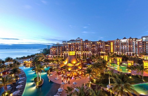 Playa Mujeres House | Private Room in Beautiful Cancun Resort!