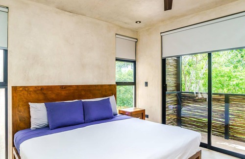 La Veleta Condo | Private Terraces, Full Kitchen, 2 Pools & Parking!