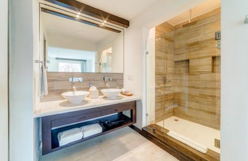 Gonzalo Guerrero Apartment | Pueblito Escondido by Mistik Vacation Rentals