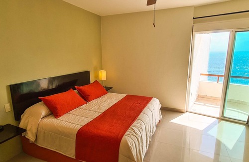 Isla Mujeres Condo | Puerta al Mar 403