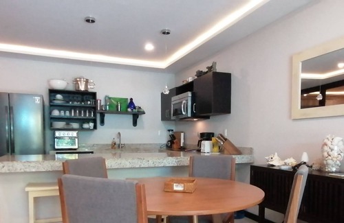Puerto Aventuras Condo | Quiet 2 bedroom Condo with pool 11 min to beach