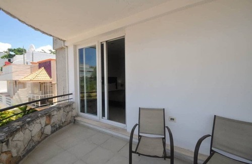 Centro Apartment | Rooftop Pool | Balcony | 3 blocks to 5th Avenue