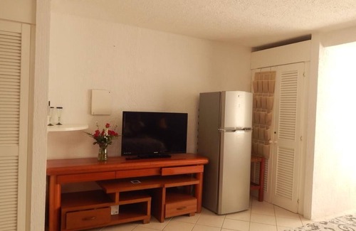 Zona Hotelera Condo | Solymar Condos Cancun 2301 Lake View