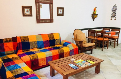 Downtown Condo | Spacious 1 bedroom 300 m from Mamitas Beach