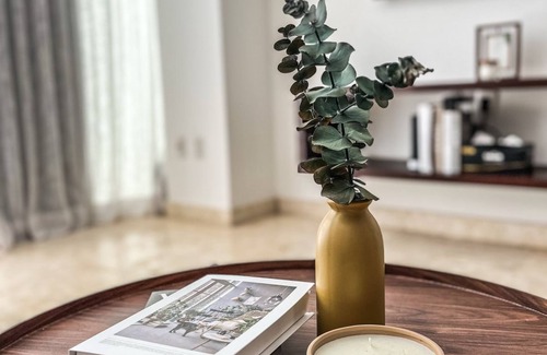 Downtown Apartment | Spacious Penthouse Condo with private roof top patio