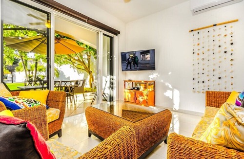 Playacar House | Spacious Villa with Beautiful Garden Sleeps 8!