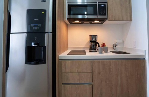 Gonzalo Guerrero Apartment | Studio Near 5th Ave, Infinity Roof Pool, Mini Gym!