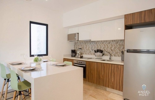Zazil-ha Condo | Stylish Condo | Oceanview Pool | Gym | Near Beach