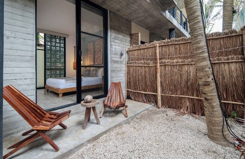 Playa Paraiso House | Tropical Room