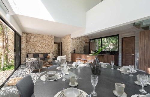 Tulum Villa | Twelve O'Clock - Luxury Villas