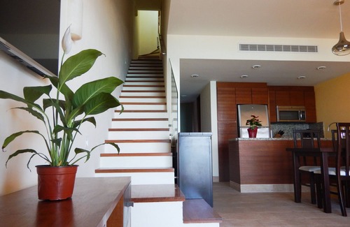 Isla Mujeres Condo | Unwind in luxury – penthouse overlooking Garrafon Reef Park