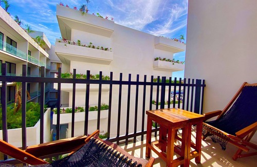 Gonzalo Guerrero Apartment | Urban Towers by Andiani Travel