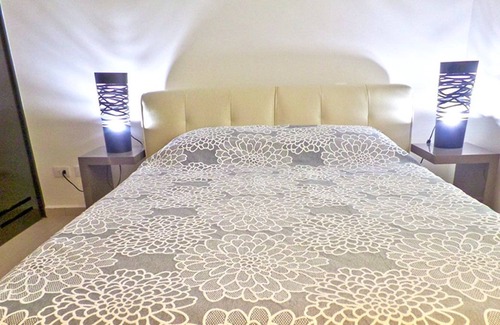Akumal House | Villa Akumal, A Peaceful Space for 6 with Private Terrace * Steps to the Beach!