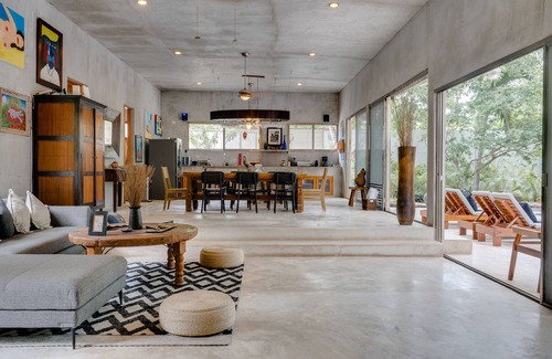 La Veleta Villa | Villa Arthur 900 sqm permanent staff
