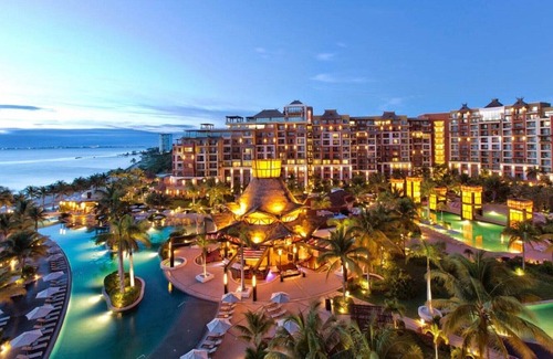 Playa Mujeres Resort | Villa del Palmar Luxury Resort/Spa, Master Suite 2-bedroom. All-inclusive Option