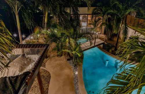 La Veleta House | Villa La Veleta - 3BR Boho Chic with Beautiful Private Pool