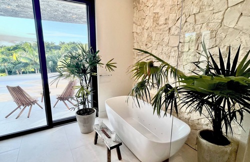 Puerto Aventuras Villa | Villa Marina nnNew Luxurious Waterfront villa