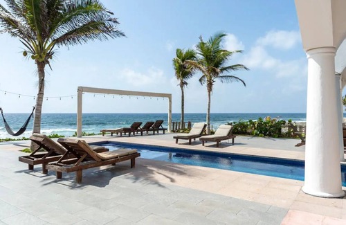 Akumal Villa | Villa Mia - 7BR Seafront Villa, Pool & Concierge