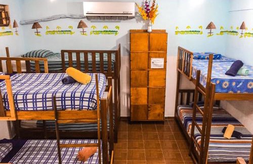 Bacalar Hostel | Yaxche Centro Hostal y Camping