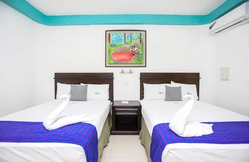 Avenida Tulum Hotel | 1 Unit | Vibrant Central Cancún Getaway | Walk to Restaurants & Attractions