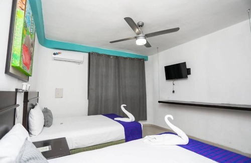 Avenida Tulum Hotel | 1 Unit | Vibrant Central Cancún Getaway | Walk to Restaurants & Attractions