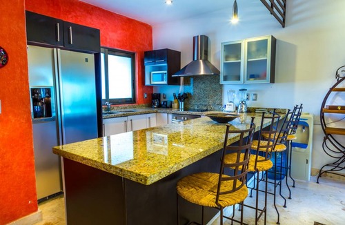 Playacar Condo | 102 m² Condo ∙ 3 bedrooms ∙ 6 guests