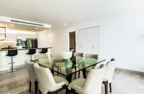 Downtown Condo | 112 m² Condo ∙ 3 bedrooms ∙ 6 guests