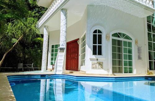 Playacar Fase I House | 18br up to 50guest Castillos Playacar walk to Beach and 5th Ave 1000Mbps