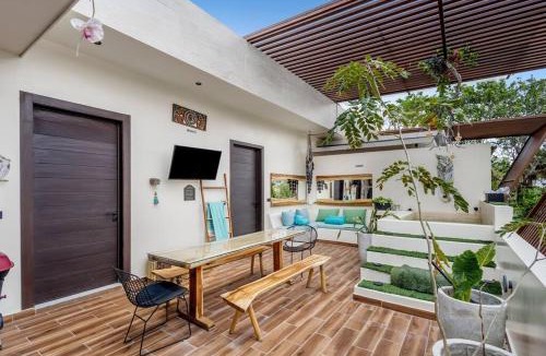 La Veleta Apartment | 1min to Downtown Asana Premium w/Pool & Concierge