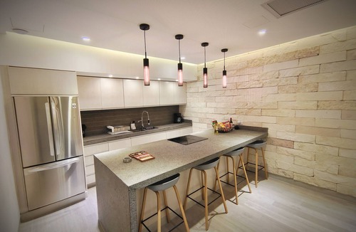 Alfredo V. Bonfil Apartment | 1st Luxury Warehouse