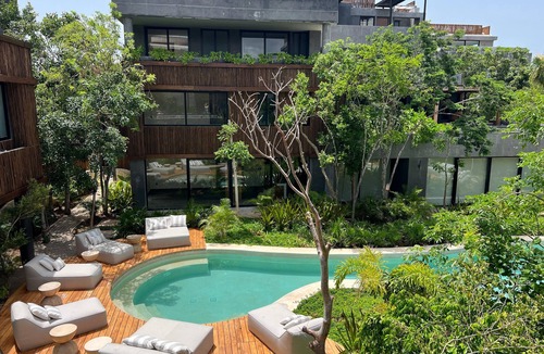 Playa Paraiso Apartment | 2 bedroom apartment with private bathroom, private jacuzzi in the garden.