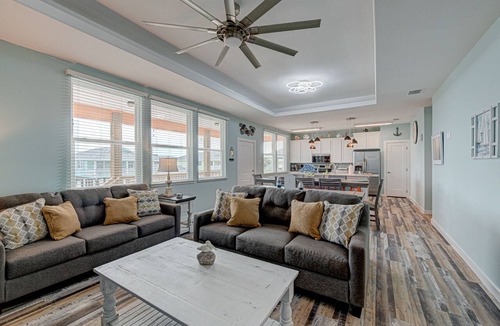Port Aransas House | 2 Homes- Perfect location for large families or groups. Pool, Walk to BEACH