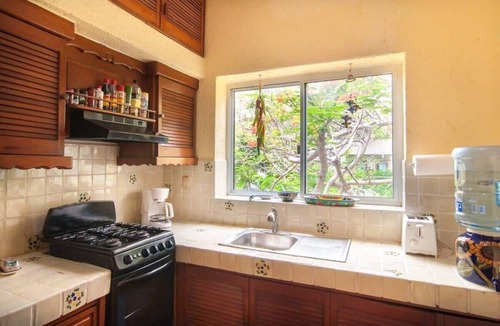 Downtown Apartment | 3-Balcony Escape | Walk to the Beach & 5th Ave