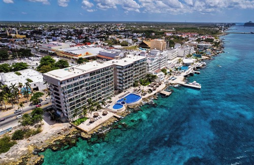 Colonia Andres Condo | 3-Bedroom Oceanfront Condo w/Breathtaking Views! Your Dream Getaway in Cozumel
