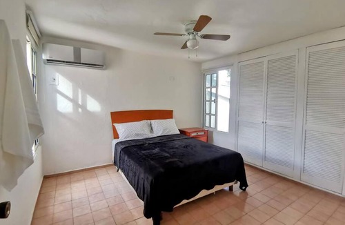 Downtown Cancun Apartment | 3 Bedrooms Queen Beds Appartement / Bonampak Ave.