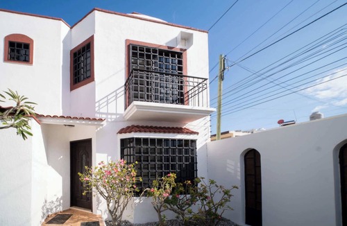 Chetumal House | 3 BR House Private Parking and Fast Wifi