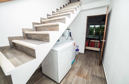 Gonzalo Guerrero Apartment | 3 FLOOR PENTHOUSE ON 5TH AVENUE, AMAZING LOCATION, FOUR MINUTES FROM THE BEACH