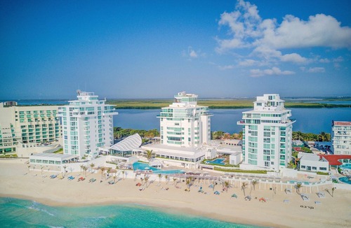 Zona Hotelera Condo | #3703-Tim’s Ocean Condos – Always Beachfront – Big Hot Tub on the Terrace!