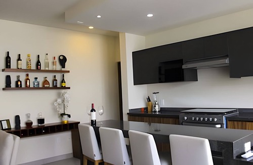 Mezcales House | 3BR 2 Pools Sleeps 8 Close to BUC. and NV.