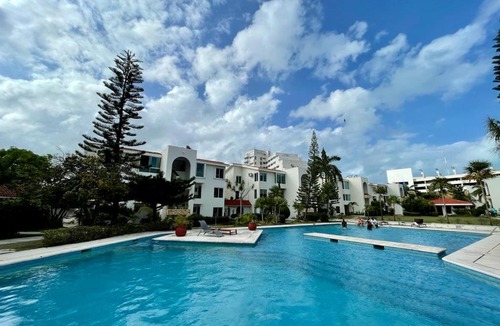 Zona Hotelera Apartment | 3BR CONDO W/ POOL @ HOTEL ZONE
