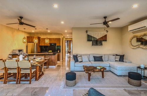 Zama Condo | 3BR Deluxe PH w Private Pool + Rooftop