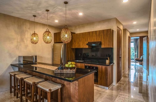 Zama Condo | 3BR Deluxe PH w Private Pool + Rooftop